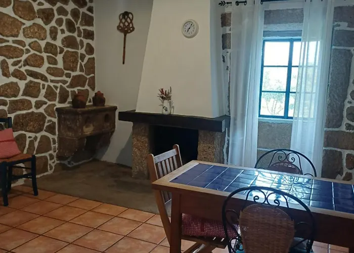 カントリーハウス Monte Da Fonte Santa De Sao Luis カステロ・ブランコ